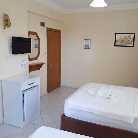Everest Aparthotel