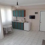 Everest Aparthotel 4*