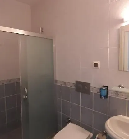 Everest Aparthotel