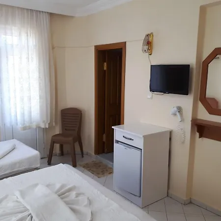 Aparthotel Everest 2*