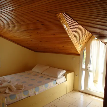 Everest Aparthotel