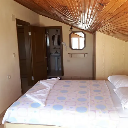 Everest Apart-hotel 4*