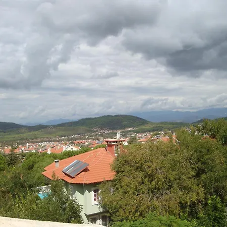 Everest アパートホテル