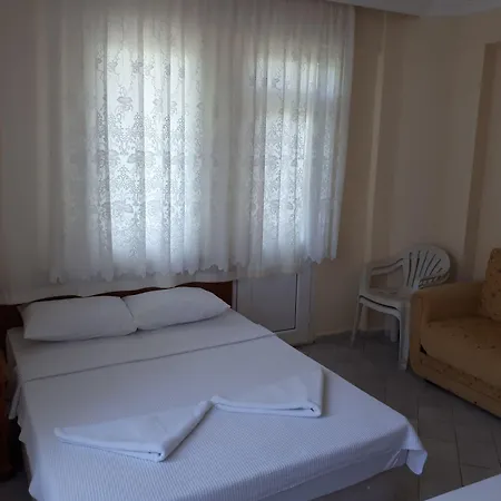 アパートホテル Everest