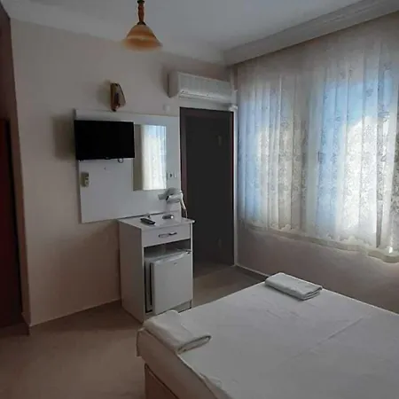 Aparthotel Everest 4*