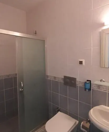 Everest Aparthotel