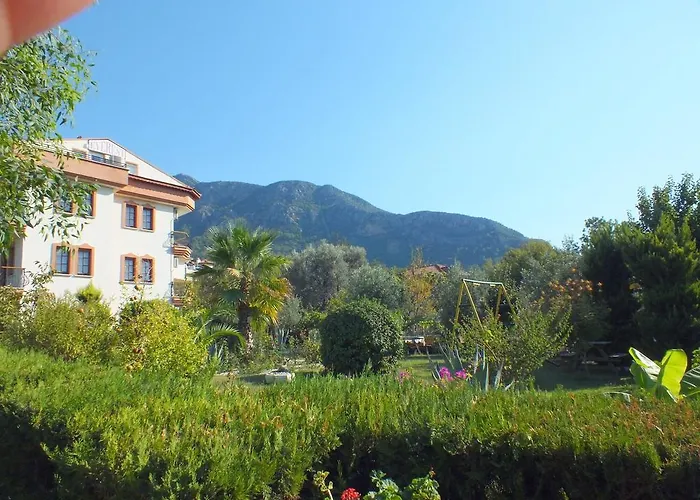 Everest Aparthotel