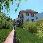 Aparthotel Everest