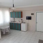 Everest Aparthotel 4*