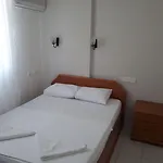Everest Aparthotel 4*